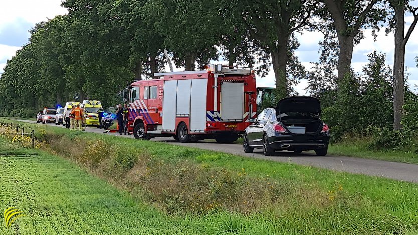 Wijster: motorrijder komt om het leven door botsing met tractor.